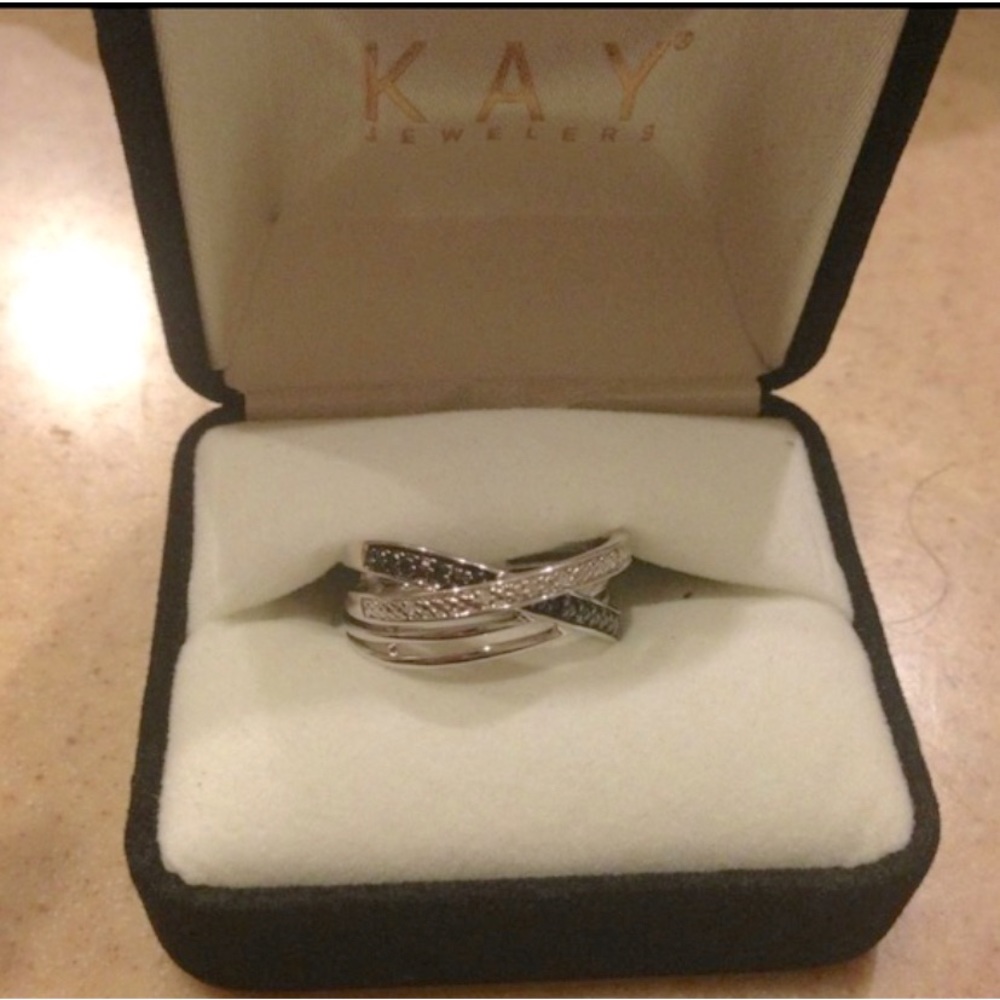 Diamond ring
